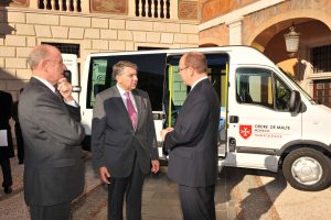 Mini-bus au Centre Speranza-Albert ll