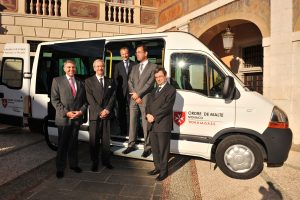 Mini-bus au Centre Speranza-Albert ll