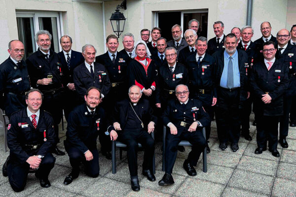 LOURDES-2022---Presidents-Ordre-de-Malte-avec-Cardinal-Tomasi-et-Lieutenant-de-Grand-Maitre