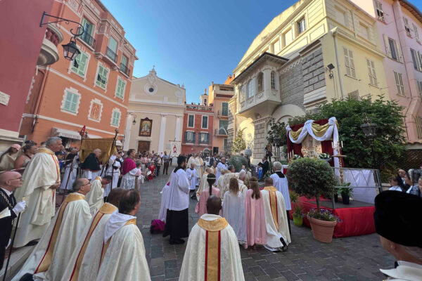 Ordre de Malte de Monaco - célébration de la Fête-Dieu. 2022
